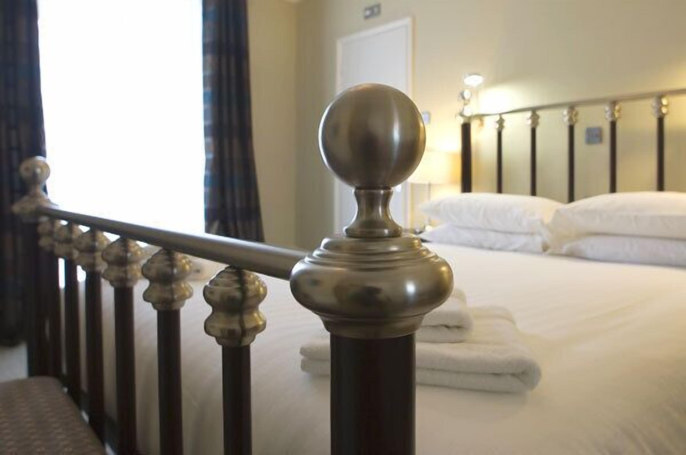 Bureau, espace de travail pour ordinateur portable