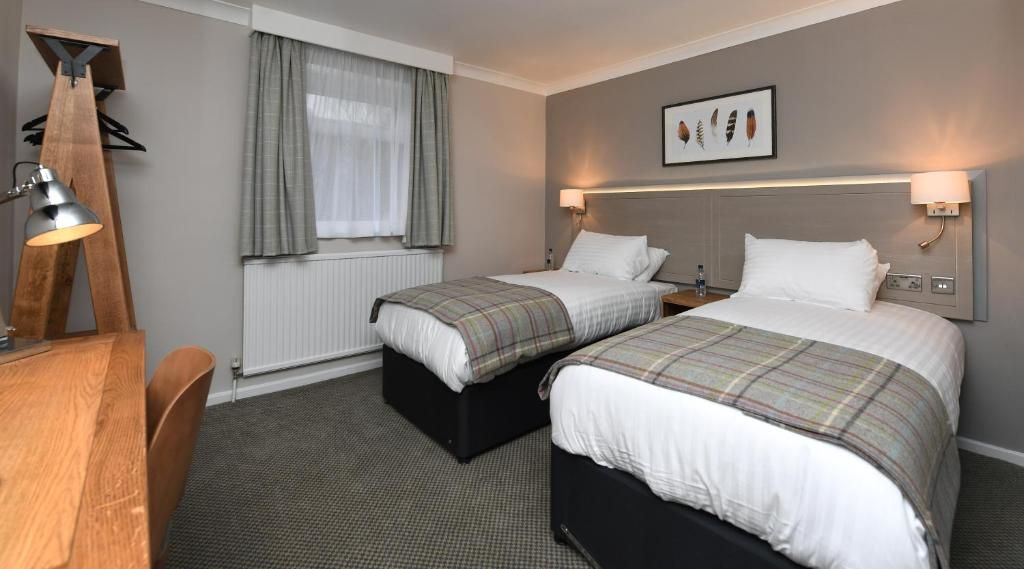 Desk, iron/ironing board (on request), WiFi (free), bed sheets