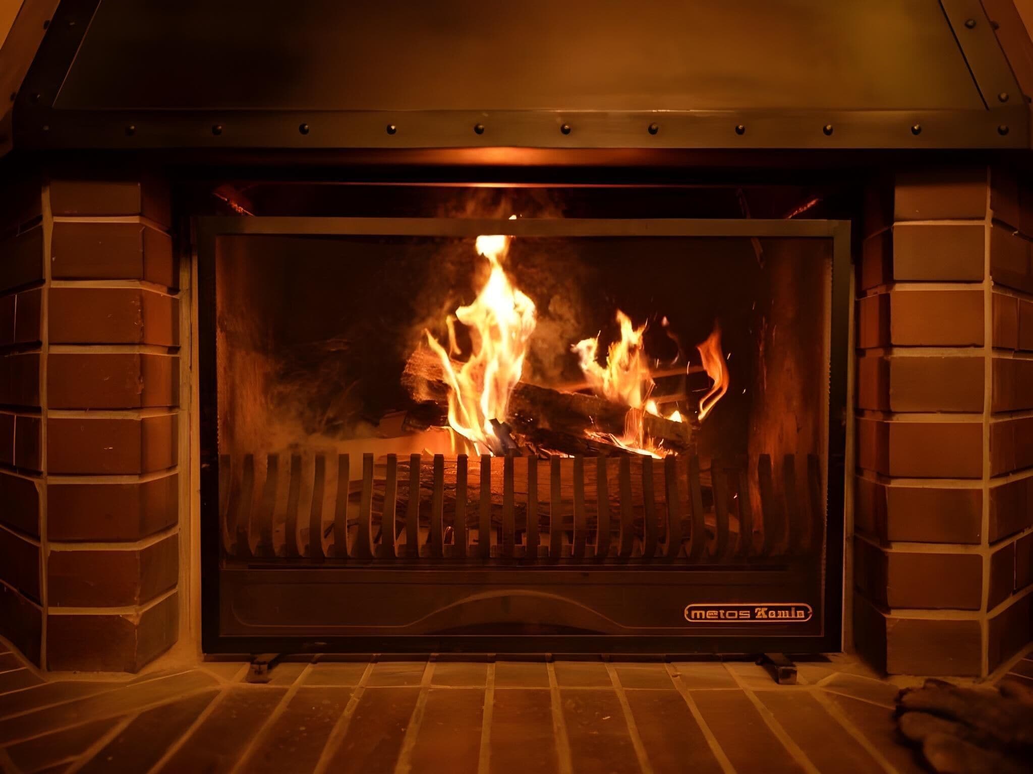 Una chimenea con la marca visible "metos Kamm".