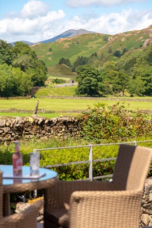 Terrace/patio - The Lodge In The Vale (Keswick)