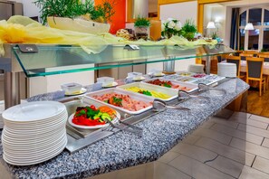 Desayuno buffet incluido todos los días