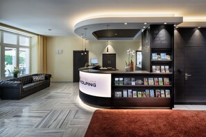 Reception - Hotel Kolping Meran (Merano)