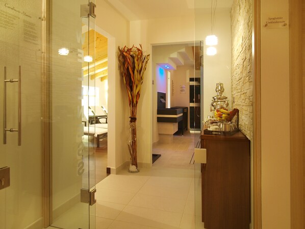 Sauna, Turkish bath/hammam - Hotel Garnì Corallo (Nago-Torbole)