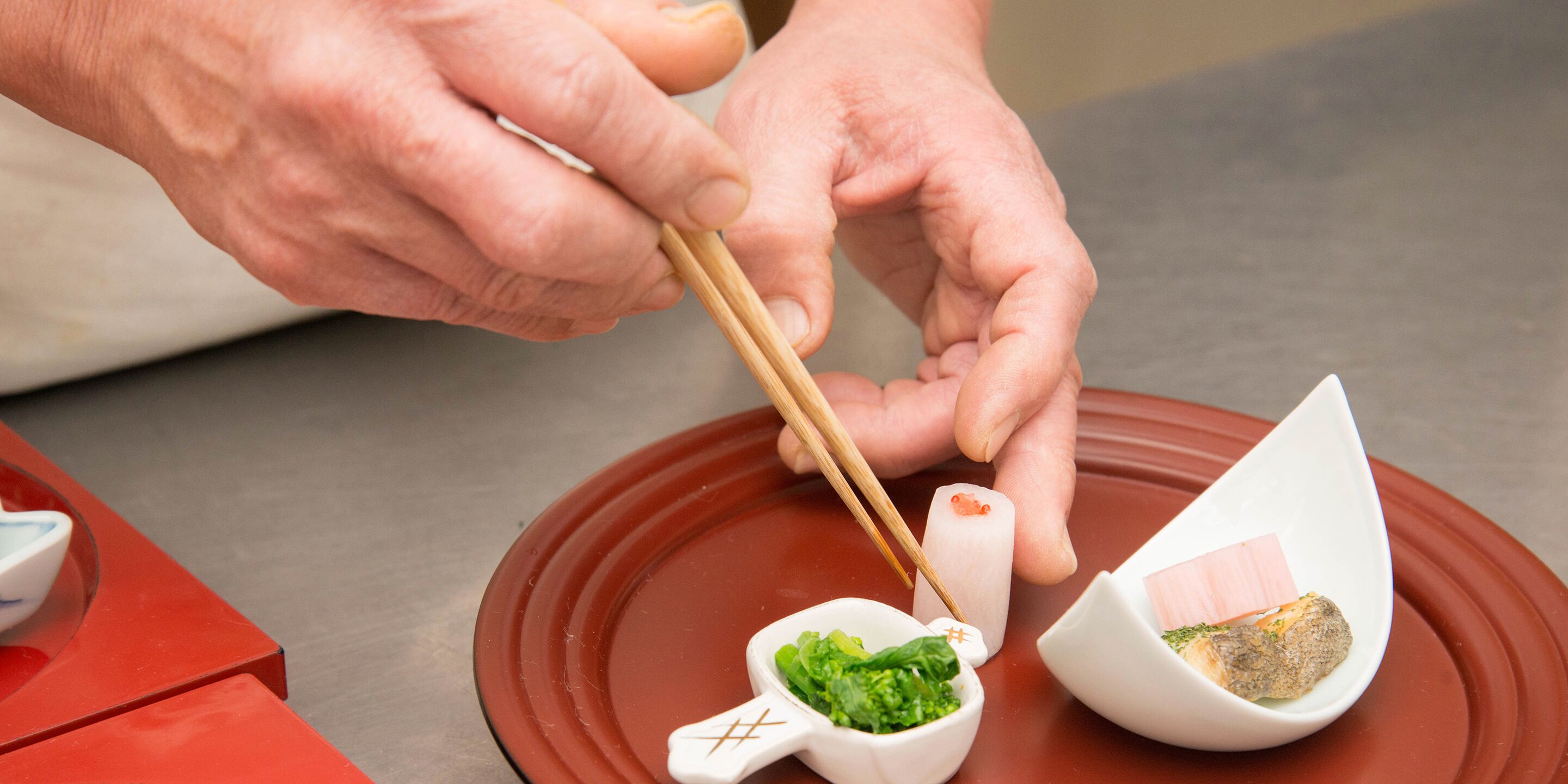 餐饮