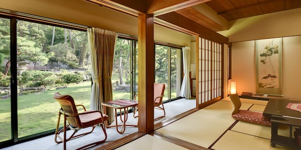 Superior Japanese Style Room Garden View | In-room safe, free WiFi - Hotel Hagoromo (Shizuoka)