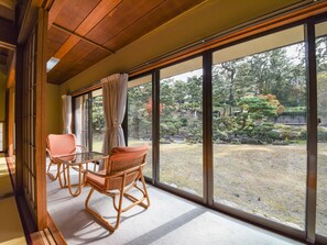 Chambre Tradition, vue jardin (Superior Japanese Style)