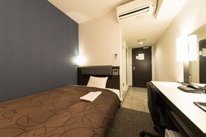 書桌、熨斗/熨衣板、免費無線上網、床單