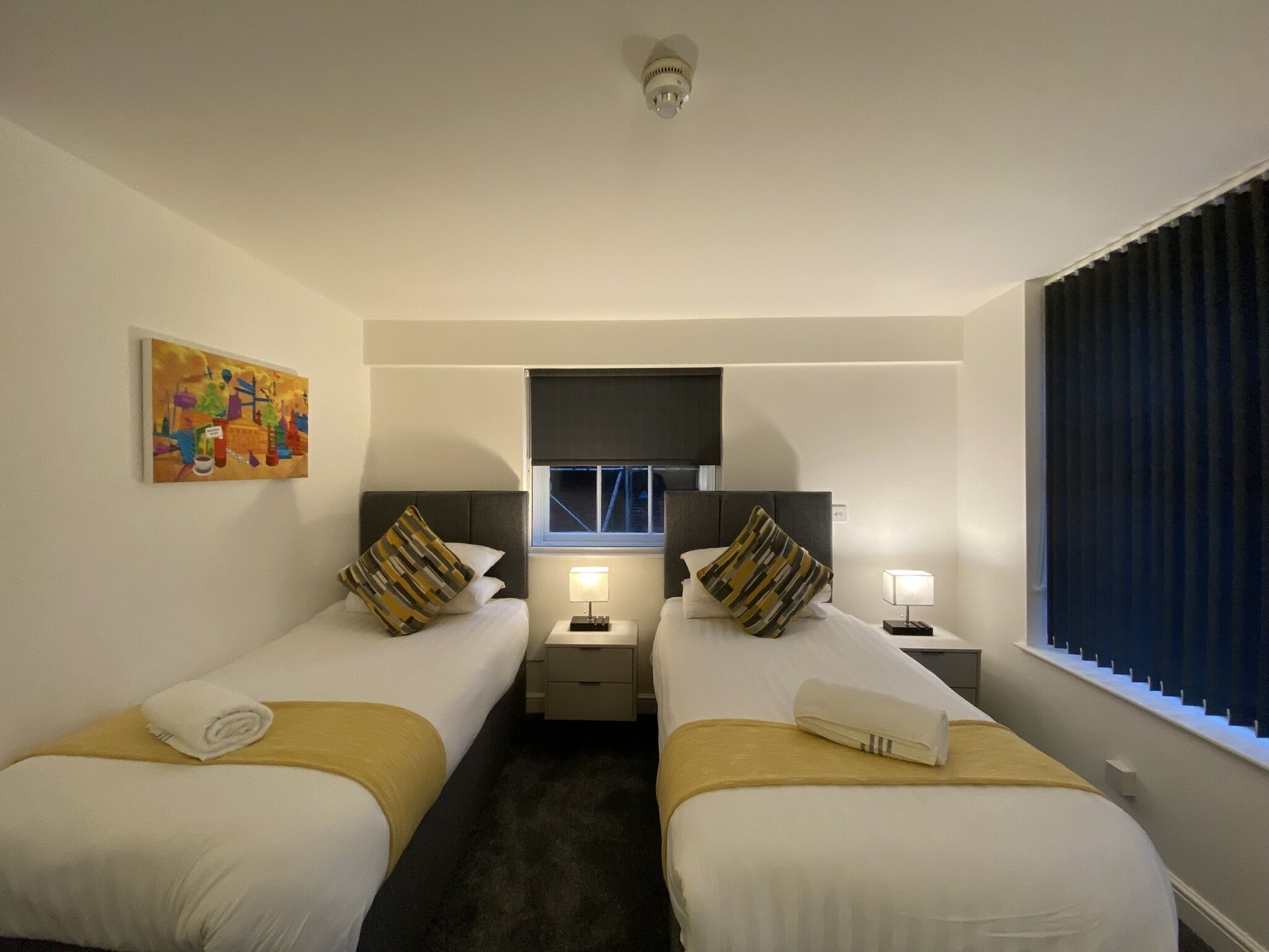 desk, soundproofing, free wifi, bed sheets