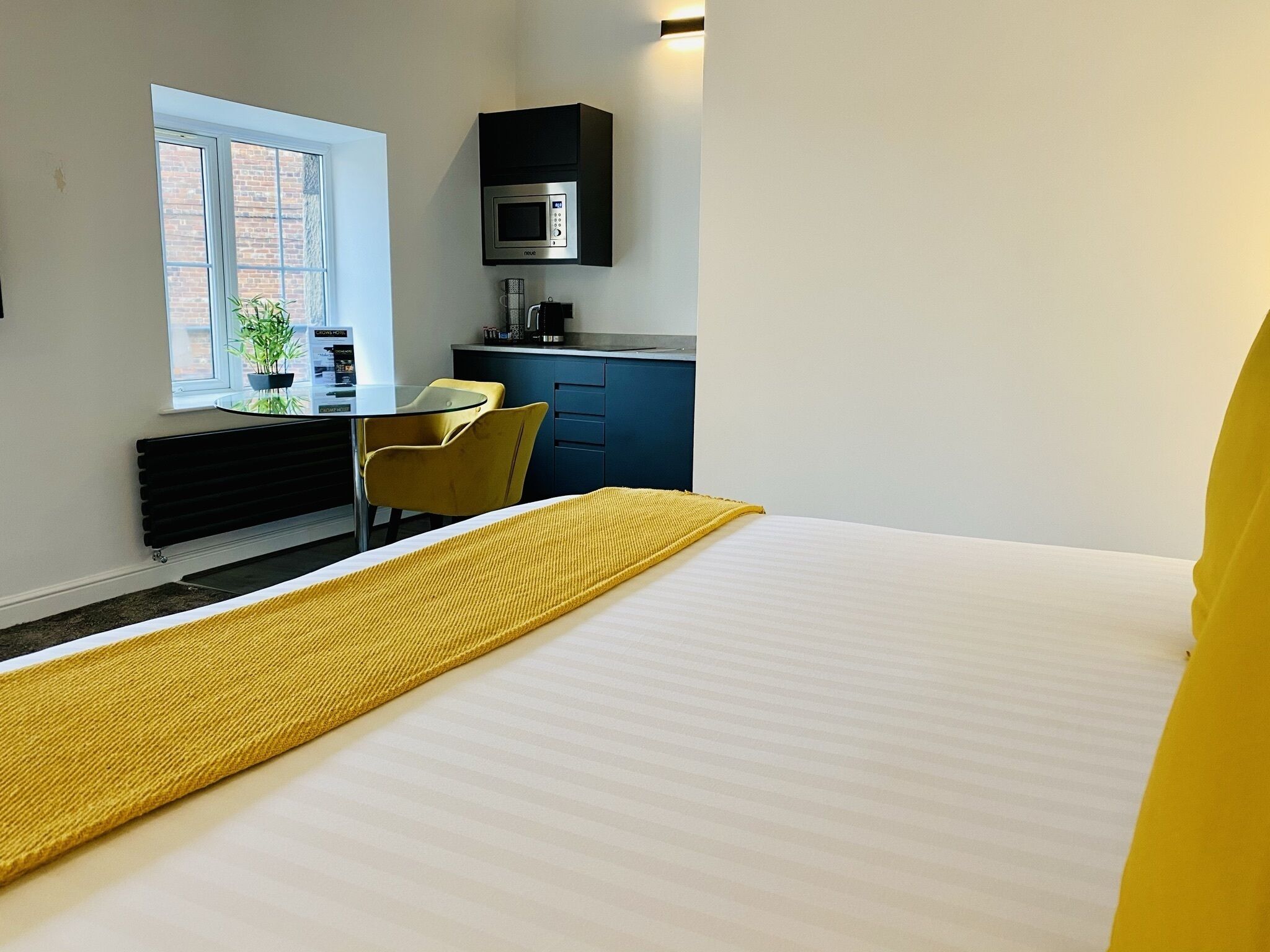 deluxe double or twin room | desk, soundproofing, free wifi, bed sheets