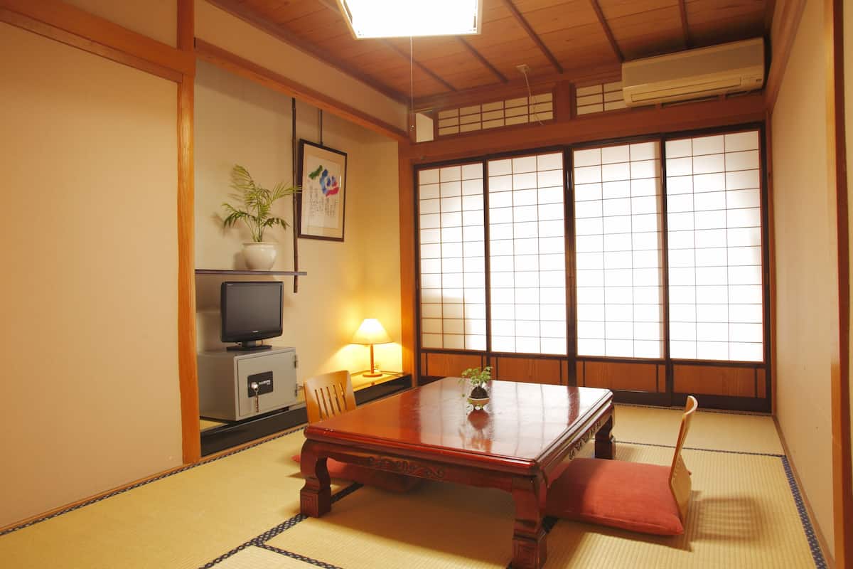 In-room safe, blackout curtains, iron/ironing board, free WiFi