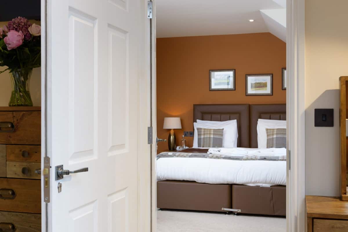 Superior Family Room | 1 bedroom, desk, blackout drapes, iron/ironing board