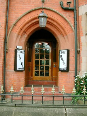 Exterior - Croft Hotel (Leicester)