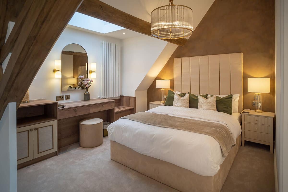 Luxury Studio Suite | 1 bedroom, Egyptian cotton sheets, premium bedding, iron/ironing board