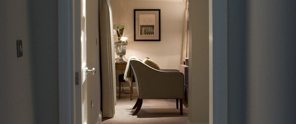 luxury apartment, 2 bedrooms | egyptian cotton sheets, premium bedding, iron/ironing board, free wifi