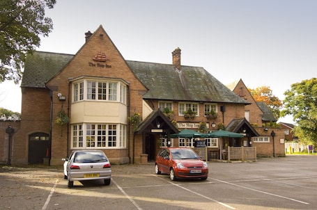Exterior. Premier Inn Liverpool Rainhill