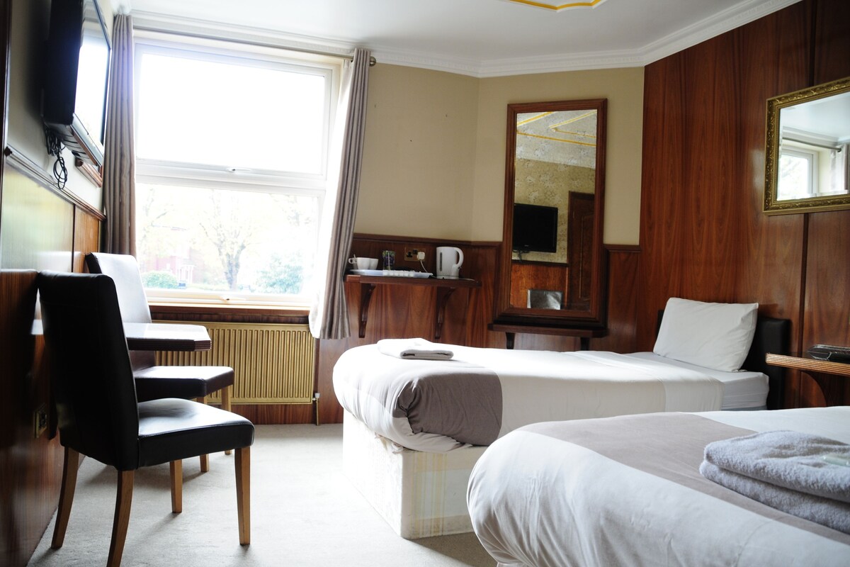 Wifi gratis y ropa de cama