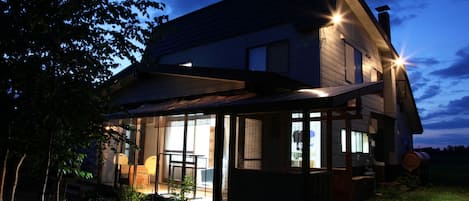 Front of property – evening/night