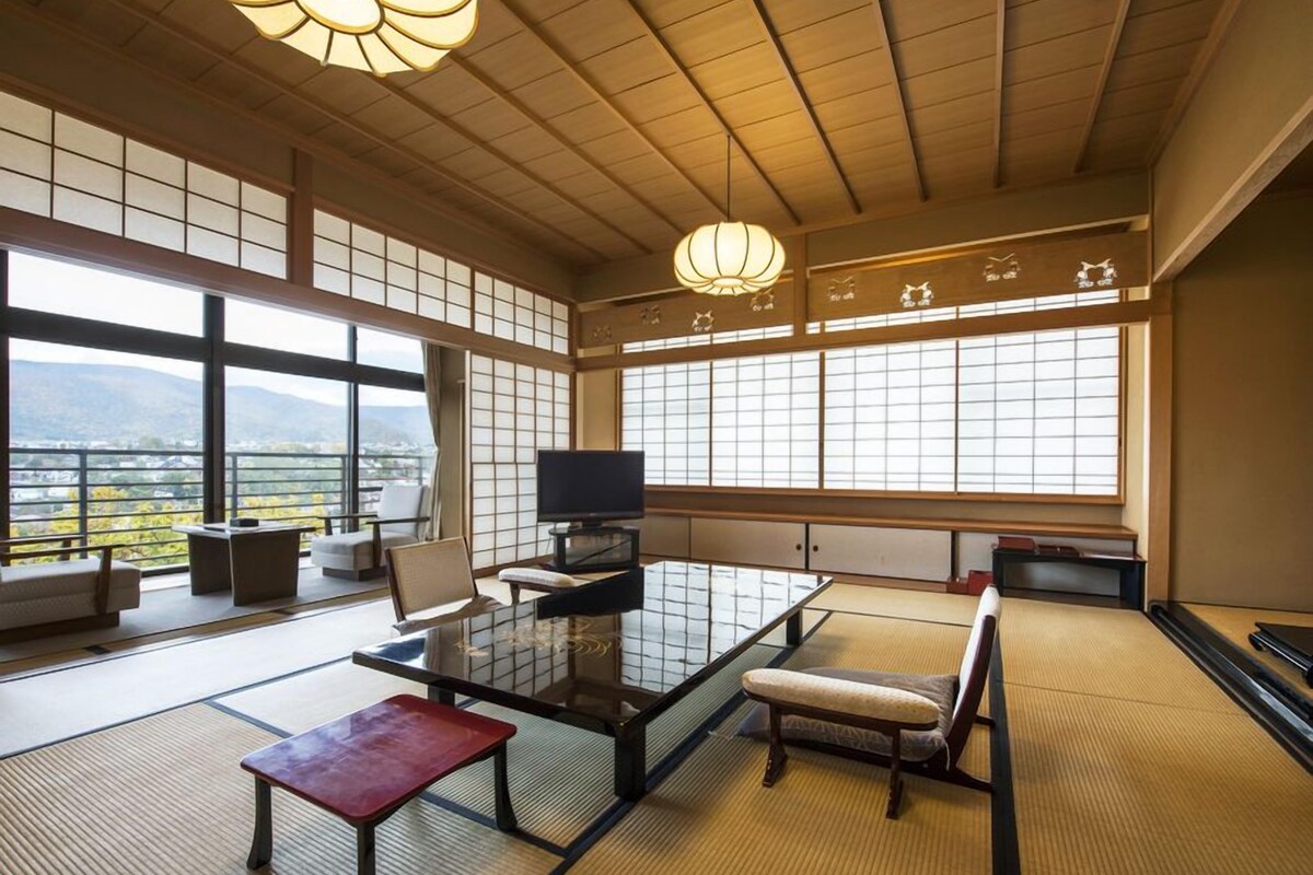 Japanese-style Room Ginrei