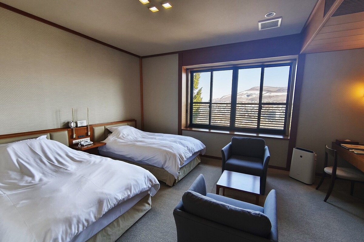Standard Twin Room SHIRAKABA or HAMANASU