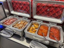 Desayuno completo incluido todos los días 