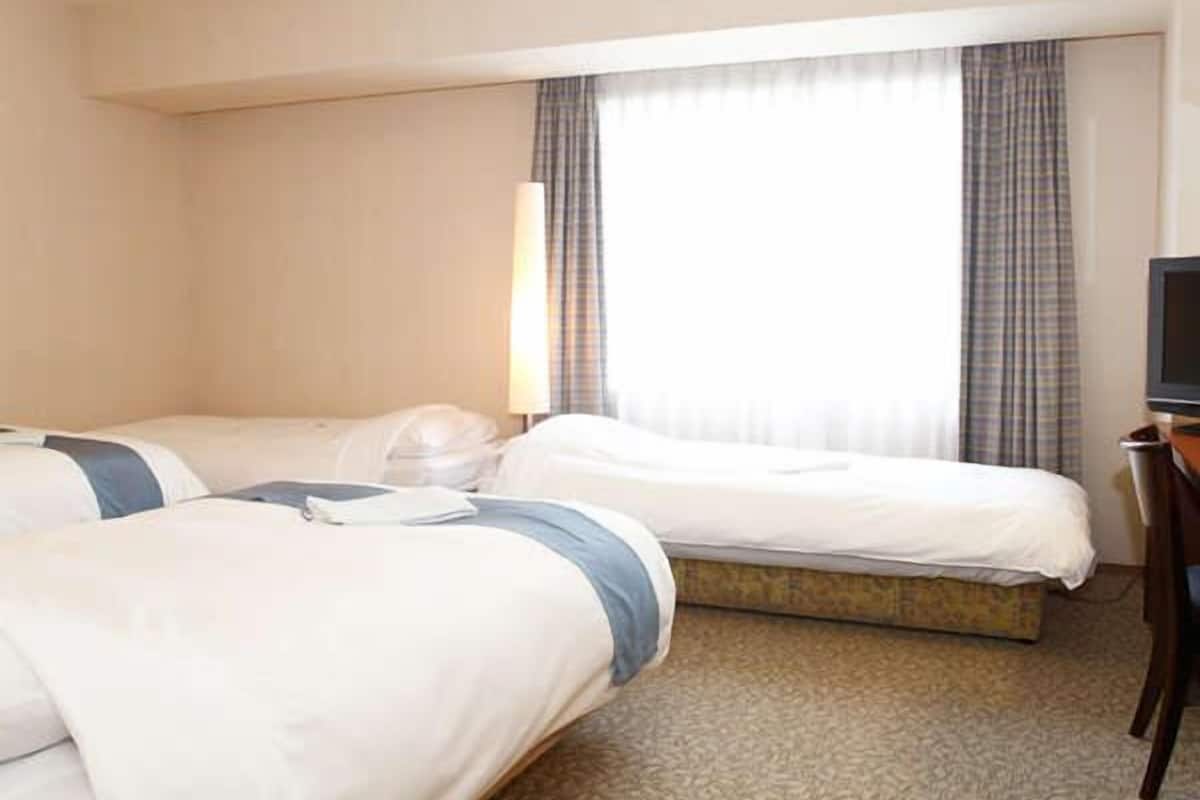 Premium bedding, soundproofing, free WiFi