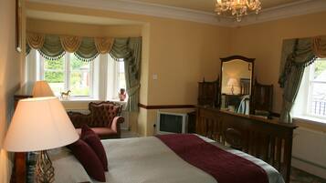 Individually decorated, free WiFi, bed sheets