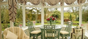 Bessiestown Country Guesthouse