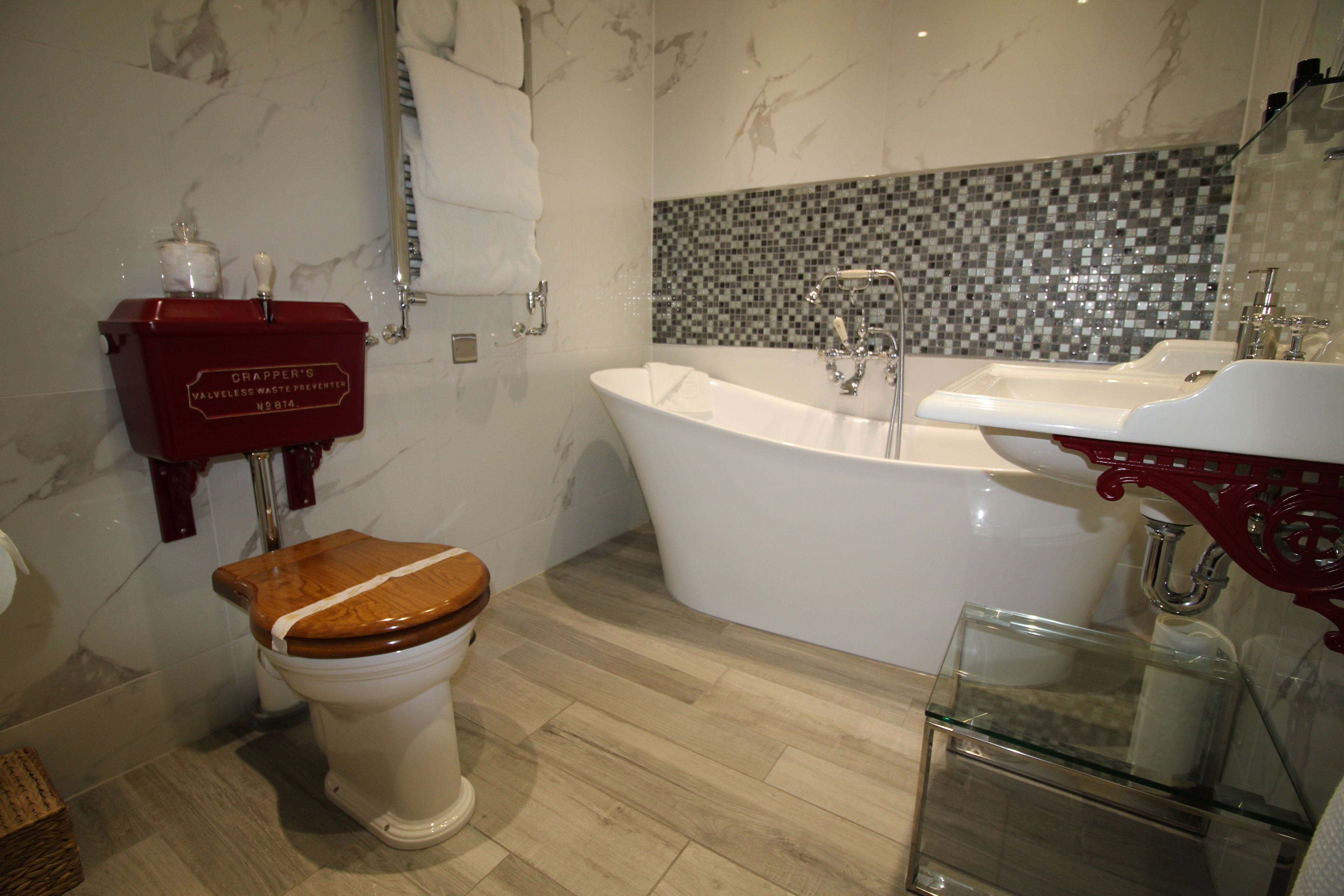 double room, bathtub | bathroom | deep-soaking bathtub, rainfall showerhead, free toiletries, hair dryer