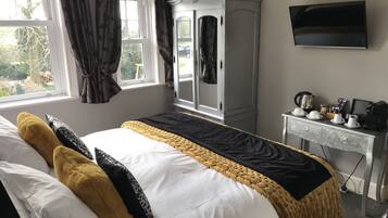 Double or Twin Room | 1 bedroom, premium bedding, iron/ironing board, free WiFi