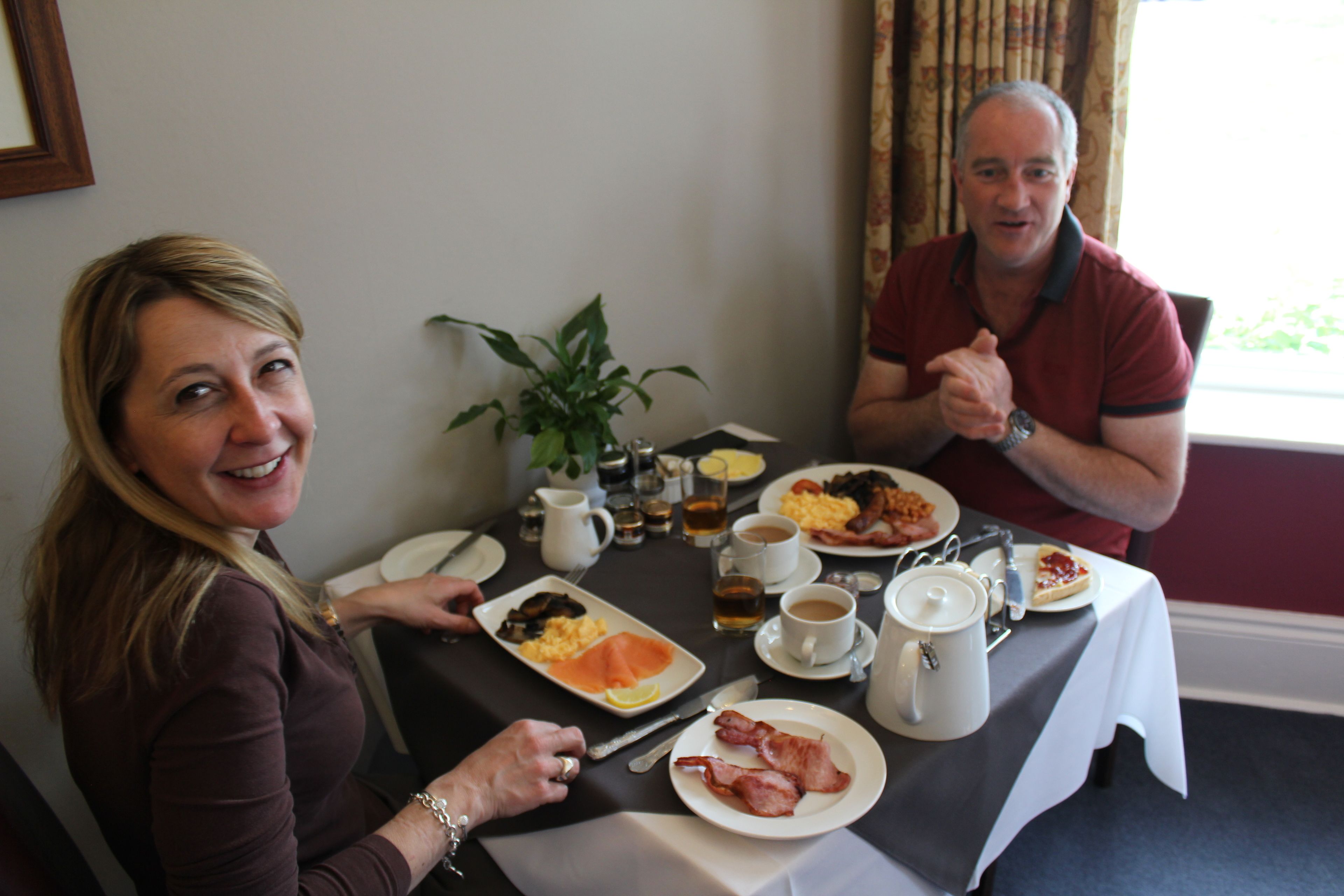 free daily english breakfast