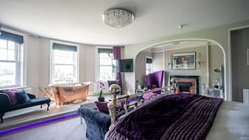 Luxury Suite | 1 bedroom, premium bedding, iron/ironing board, free WiFi