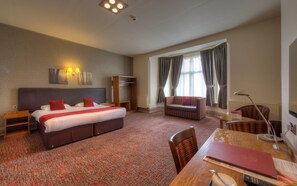 Family Room Sleeps 4 | Schreibtisch, kostenloses WLAN