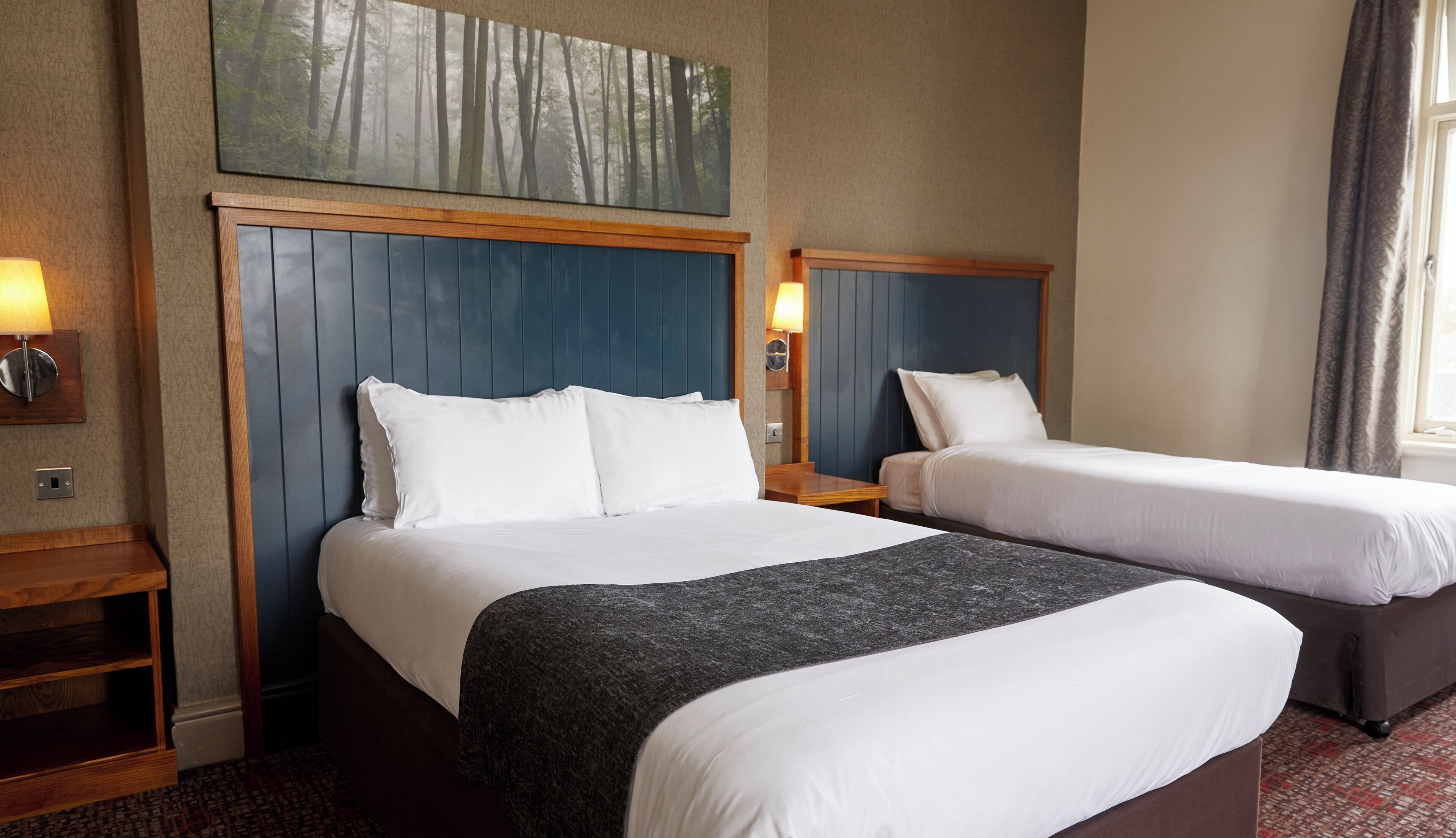 Twin Room | Desk, free WiFi