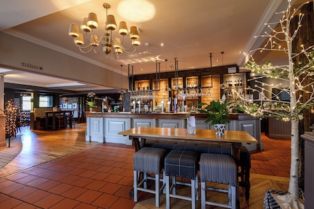 Bar (on property). White Rabbit Hotel by Chef and Brewer Collection
