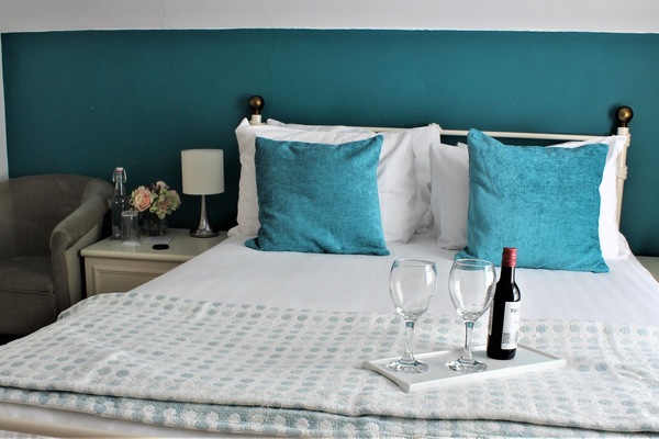 Standard Double Room, Ensuite (Room 8) | Premium bedding, iron/ironing board, free WiFi, bed sheets