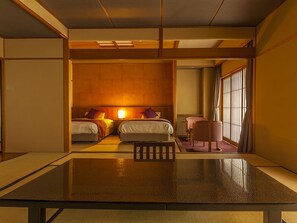 Quarto luxo (Japanese Western Style) | Cofres nos quartos