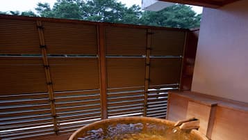 Superior Japanese Style Room with Open-Air Bath | In-room safe