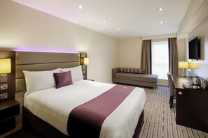 Room - Premier Inn Manchester City Centre Portland Street (Manchester)