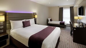 Room - Premier Inn Manchester City Centre Portland Street (Manchester)