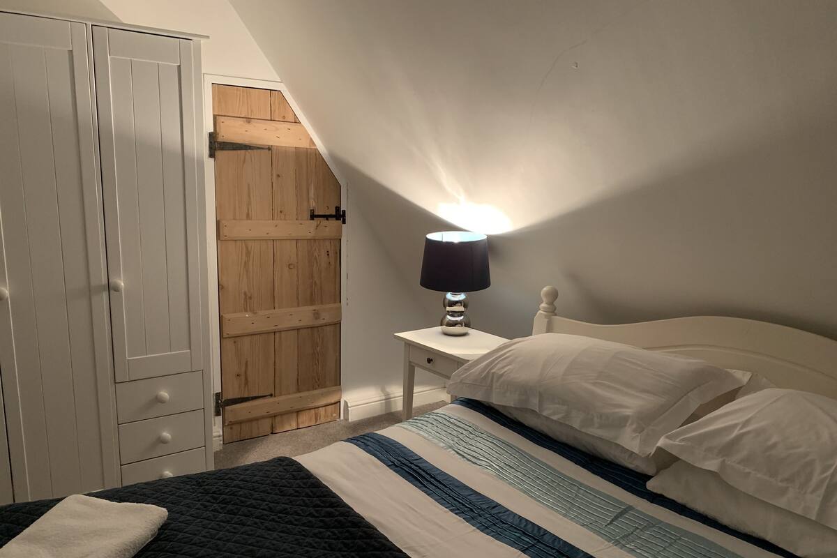 Double Room, Ensuite | Seterika/papan seterika, katil bayi mudah alih, Wi-fi percuma 