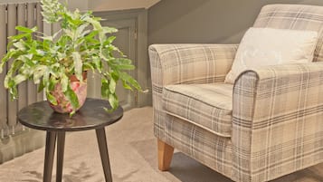 Superior Double Room, Ensuite (Blue Room) | 1 bedroom, soundproofing, WiFi