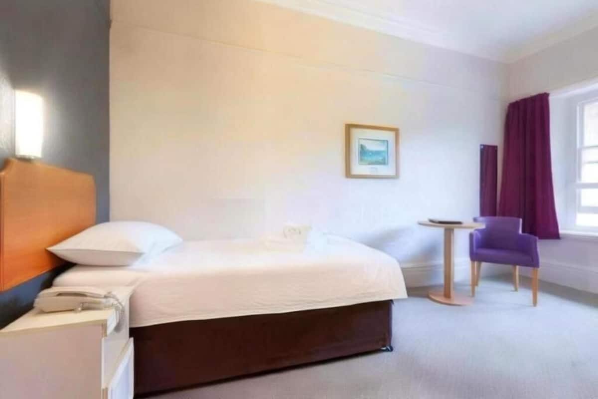 Individuelt dekorert, individuelt innredet og skrivebord