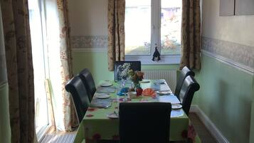 Daily English breakfast (GBP 10 per person)