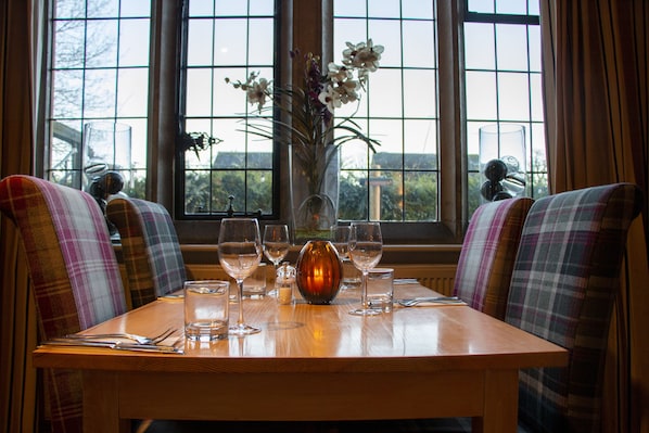 Breakfast, lunch and dinner served - The Hopping Hare (Northampton)