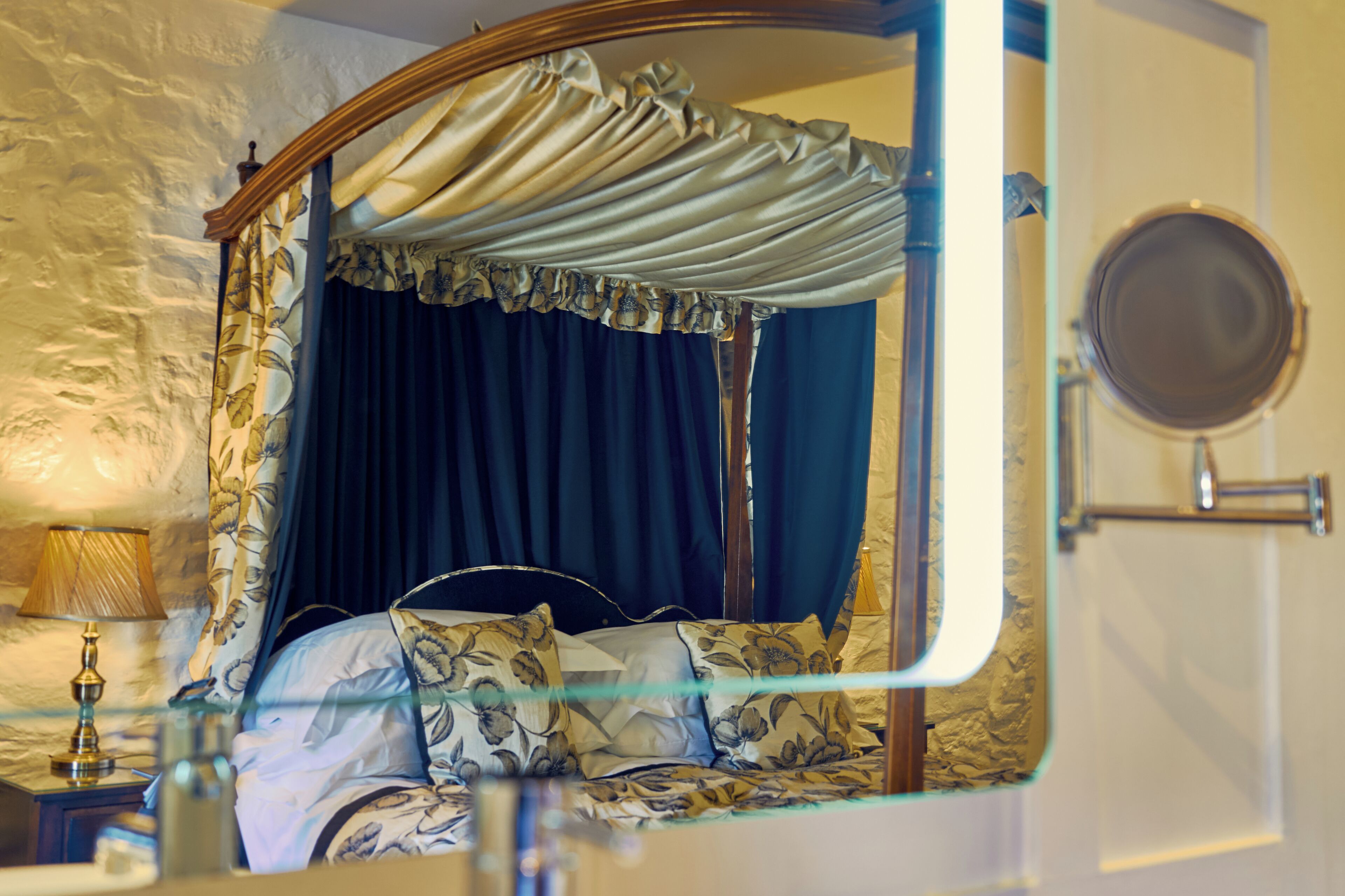 Double Room, 1 King Bed (Manaton) | Egyptian cotton sheets, premium bedding, pillowtop beds, desk