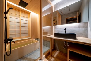 Deluxe Japanese Style Room, Non Smoking | Bathroom | Separate tub and shower, rainfall showerhead, free toiletries - Ryokufuso (Kyoto)