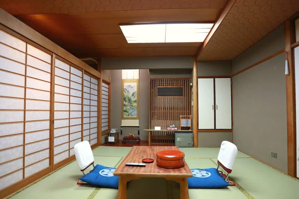 ห้องทราดิชันนัล (Japanese Style, 10 Tatami Mats) | ตู้นิรภัยในห้องพัก, Wi-Fi ฟรี