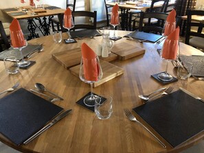 Restaurant - The Black Swan Inn (Penrith)