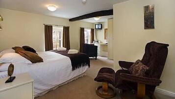 Free WiFi, bed sheets