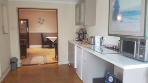 Breakfast area - Arman Lodge House (Peterborough)